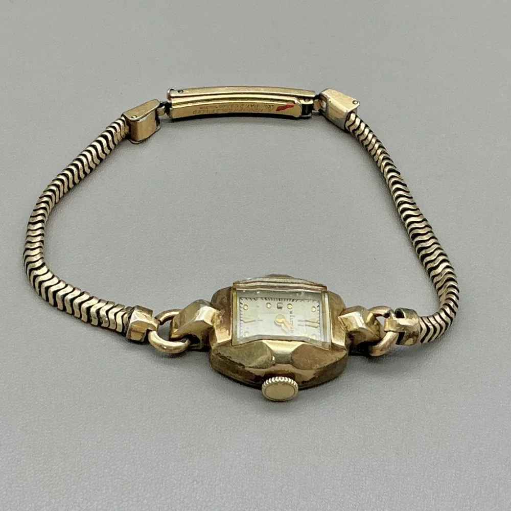Waltham Watch Vintage Ladies Manual Wind 12K Gold Filled Bracelet Working
